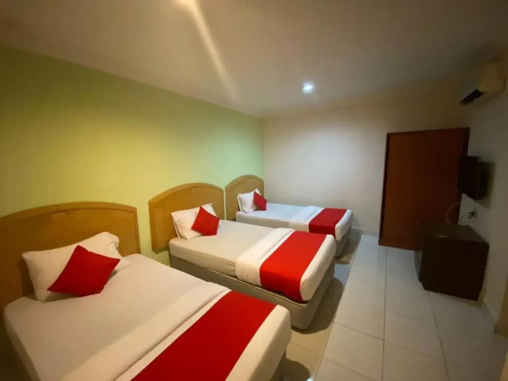 OYO 1002 Hotel Sahara Inn Batu Caves - photo 31
