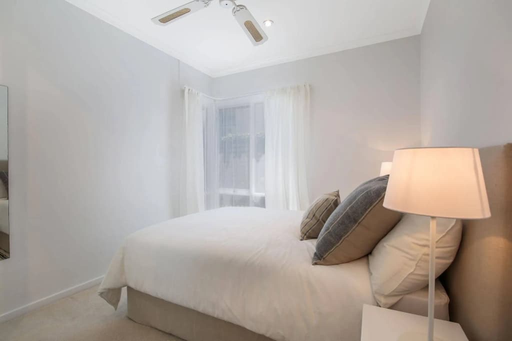 Greenwich Garden Apartment - photo 4