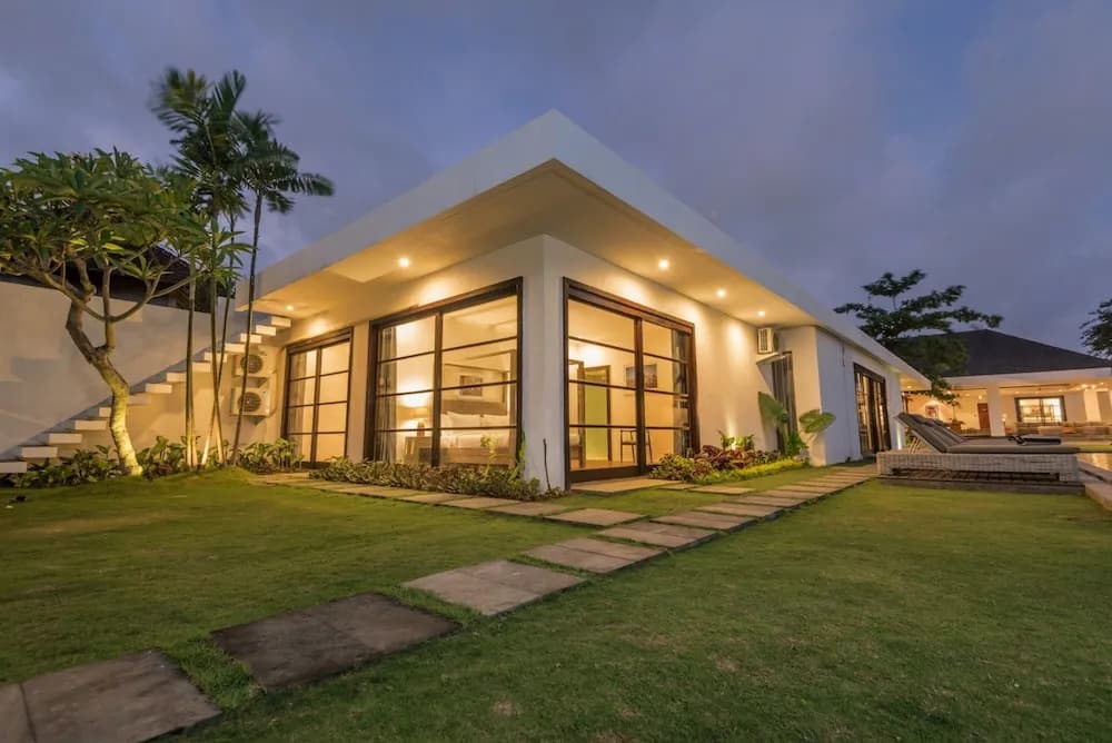 The Christina Estate - photo 1