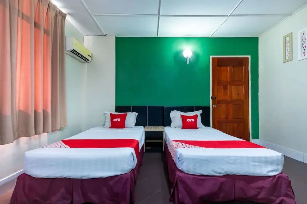 OYO 89997 Kurnia Hotel - photo 3