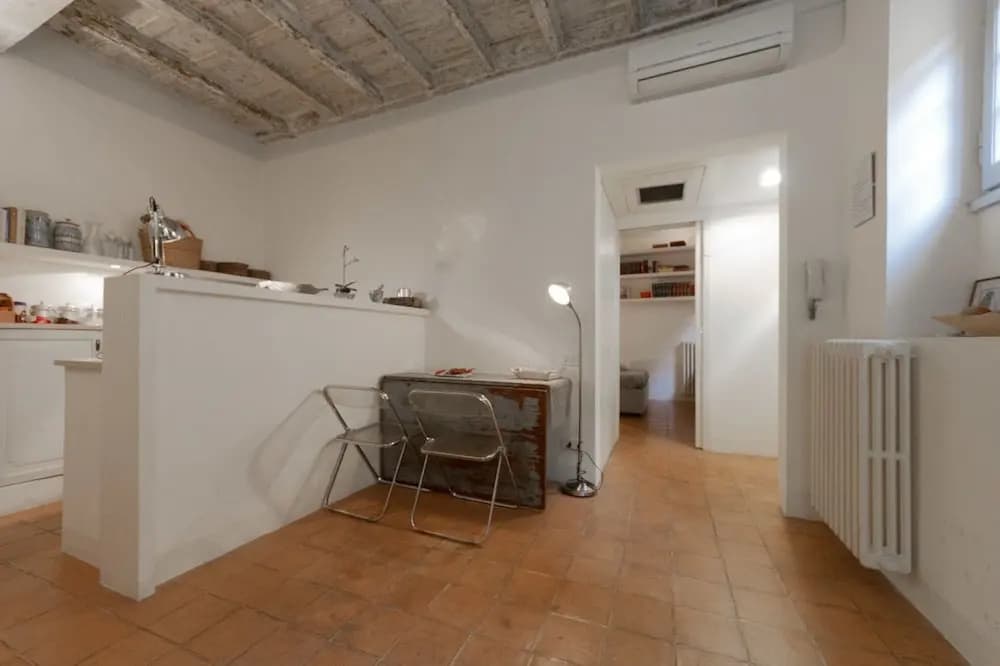 Gonfalone Apartment - photo 10