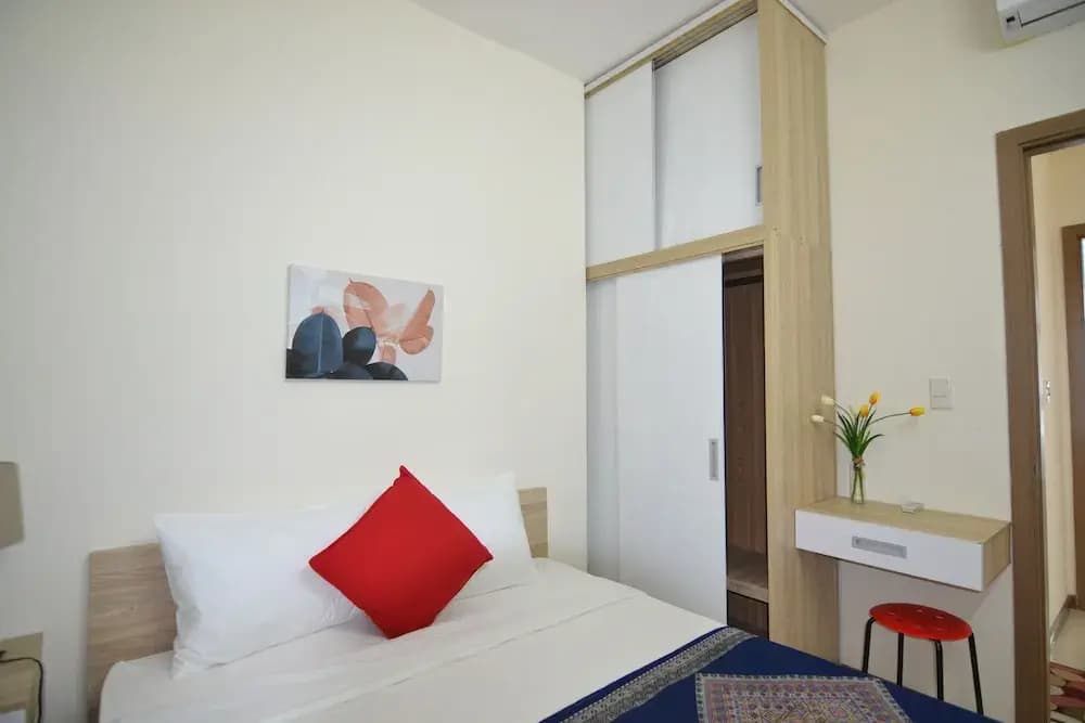 The Crystal Apartment - photo 22