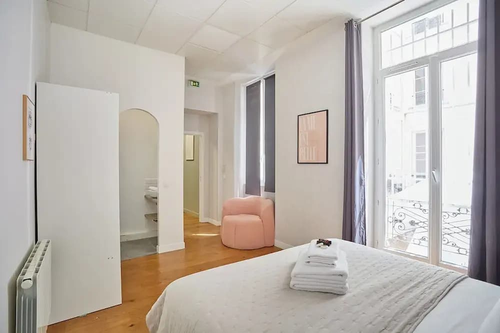 Superb Apartment 3 Bedrooms Center of Paris - photo 2