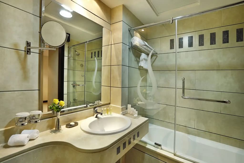 City Seasons Muscat Hotel - photo 21