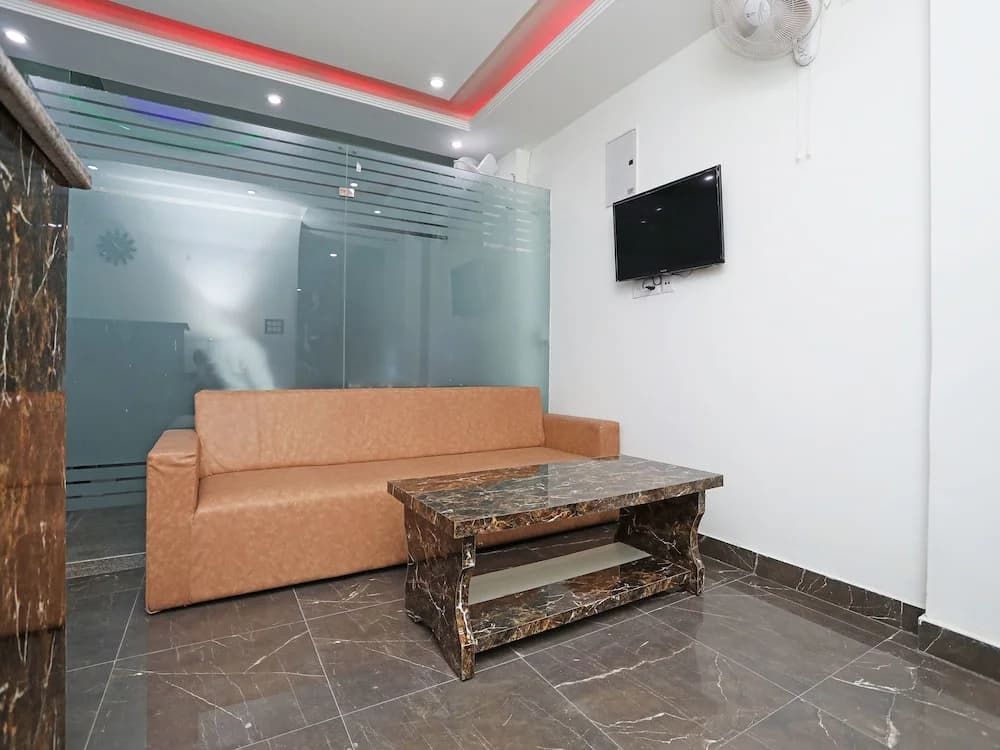 OYO 15087 S Ambience - photo 12