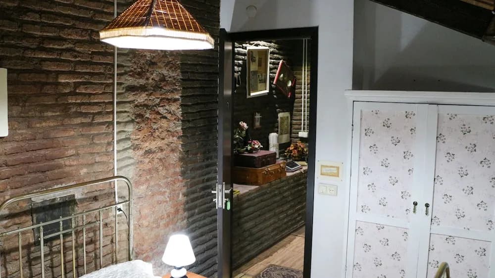 Leon Rooms - photo 20