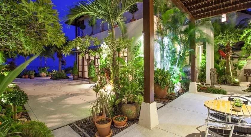 The Hideaway Suites Boutique Guesthouse - photo 42