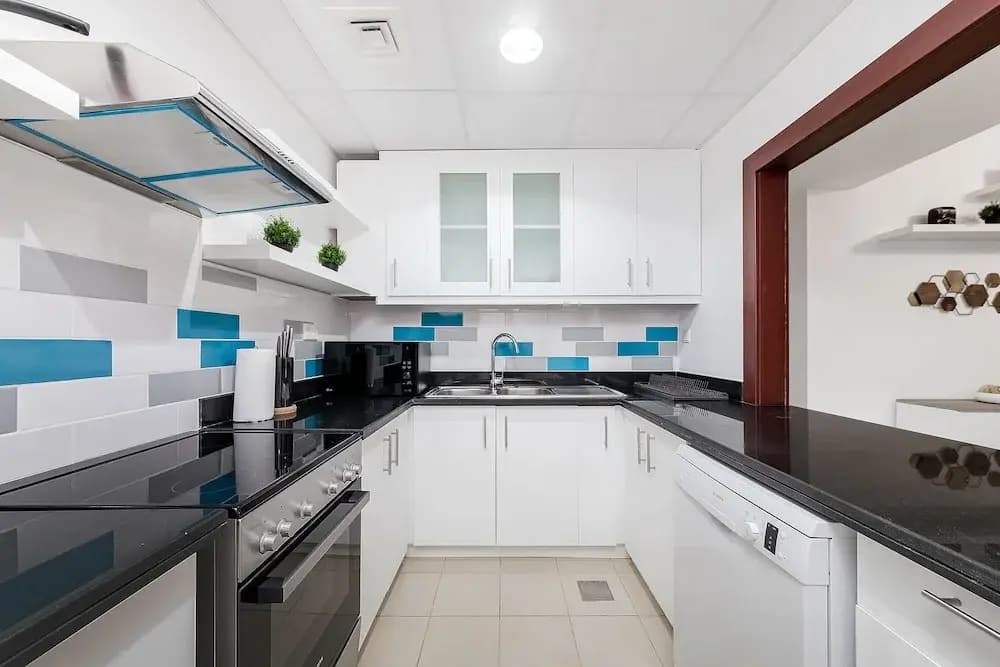 Panoramic Spacious City View 2BR Escape - photo 12