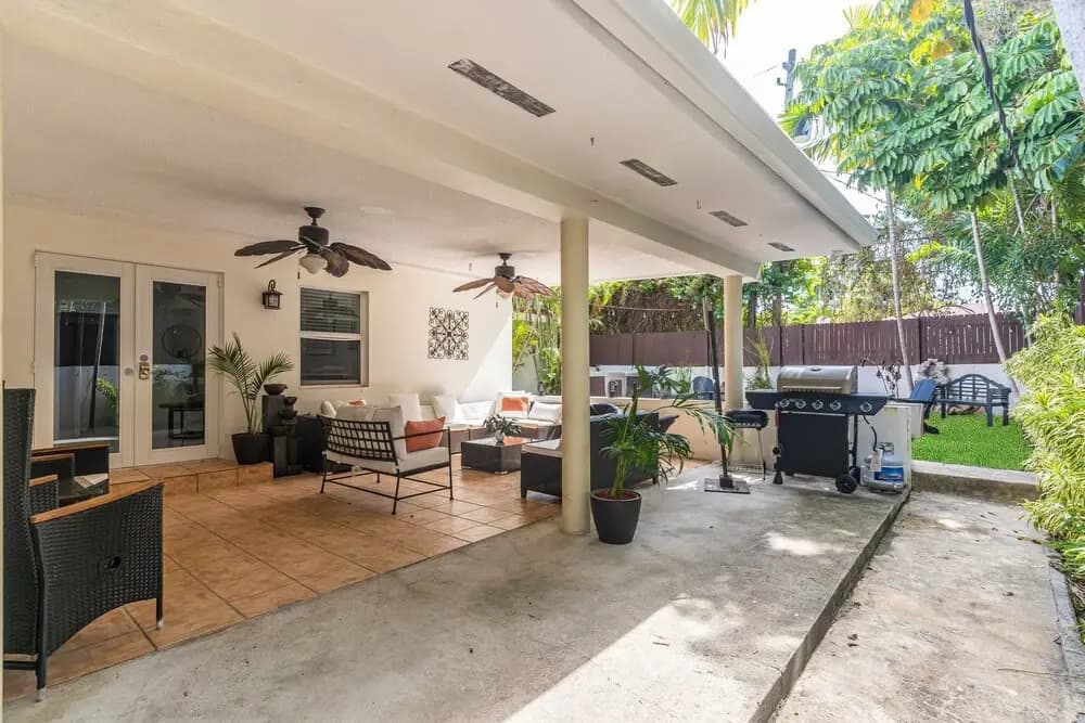 Chateau Michael Luxury Brickell Villa with Pool - photo 17