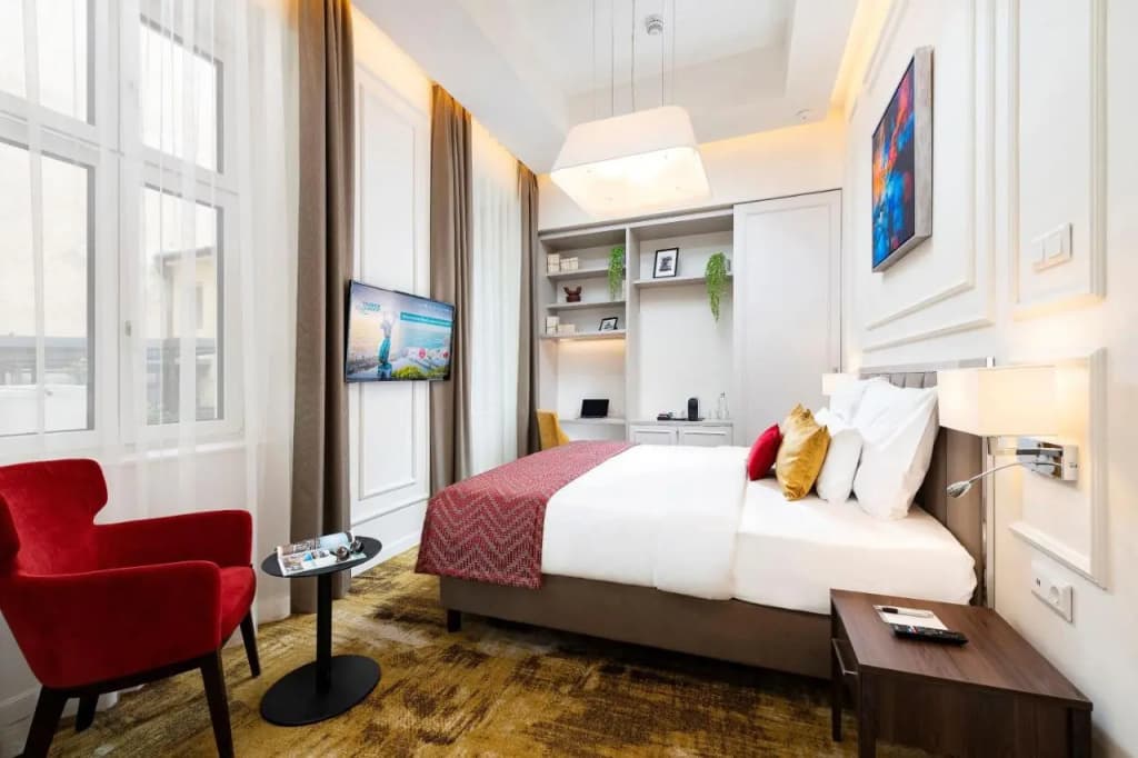 Three Corners Avenue Hotel - photo 18