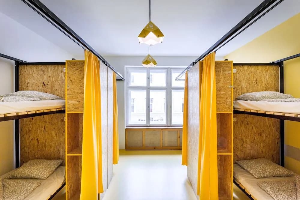 Essential Hostel - photo 2