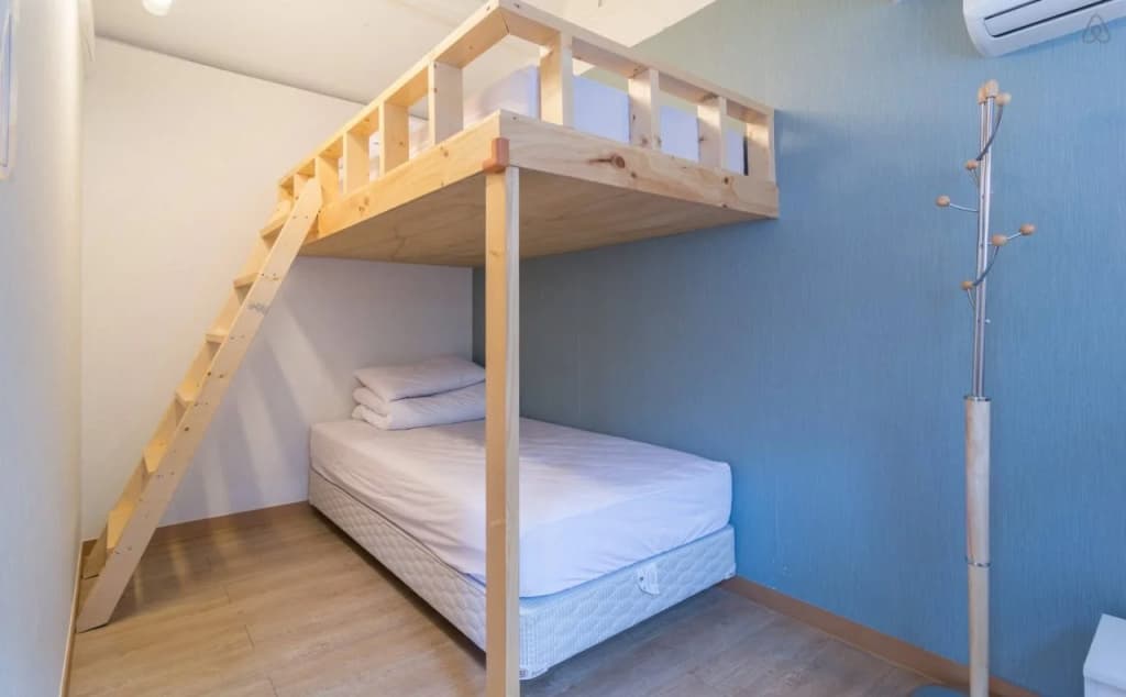 The Present Guesthouse - photo 4