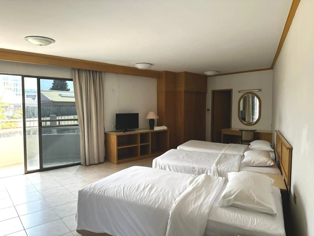Garden Paradise Hotel & Serviced Apartment - photo 2