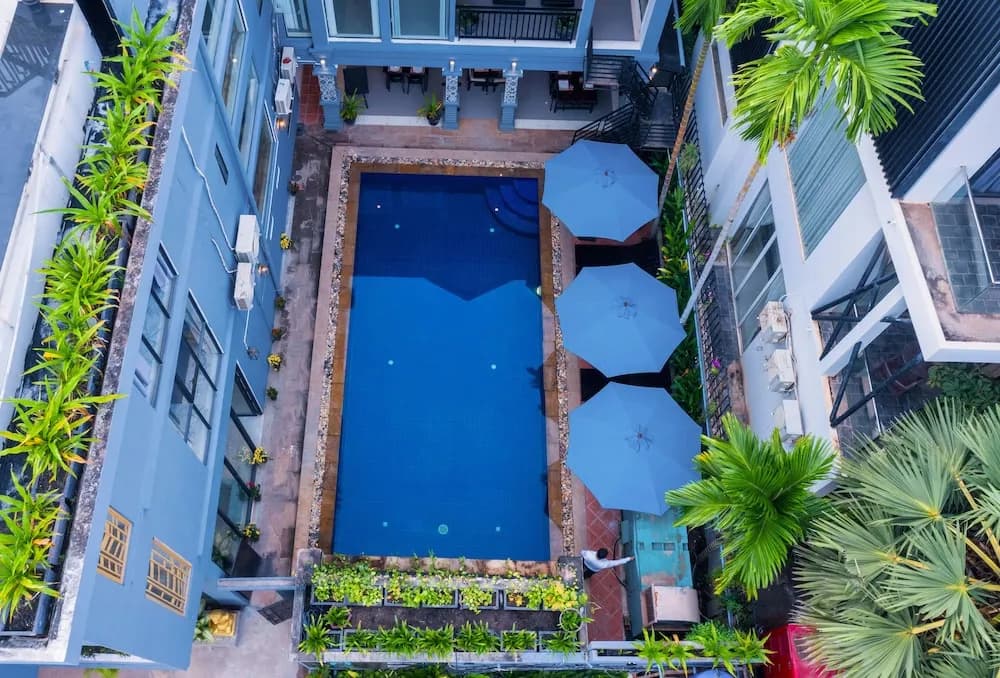 The Rabbit Hole Hotel & Spa - photo 1