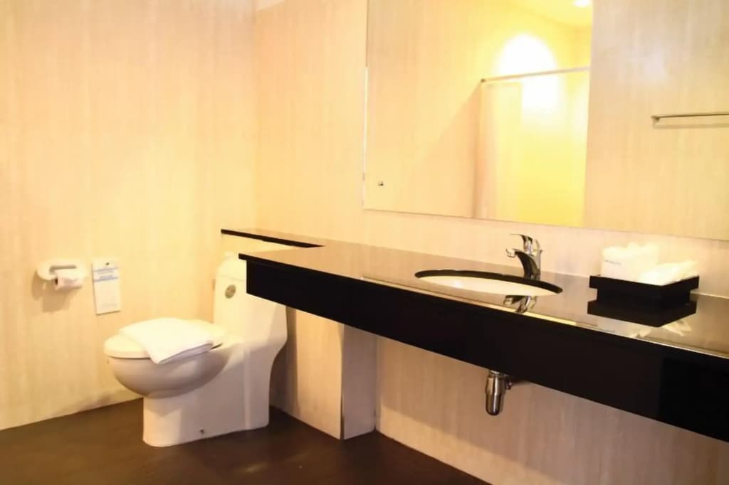 The White Pearl Hotel - photo 6