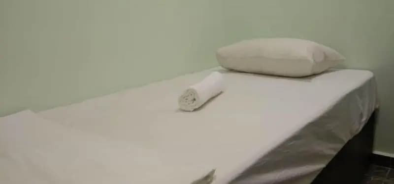 Th Hotel by OYO Rooms - photo 16