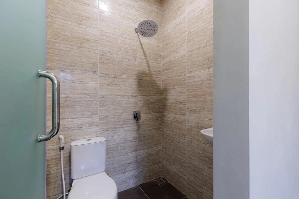 Urbanview Syariah Hotel Senen Jakarta - photo 10