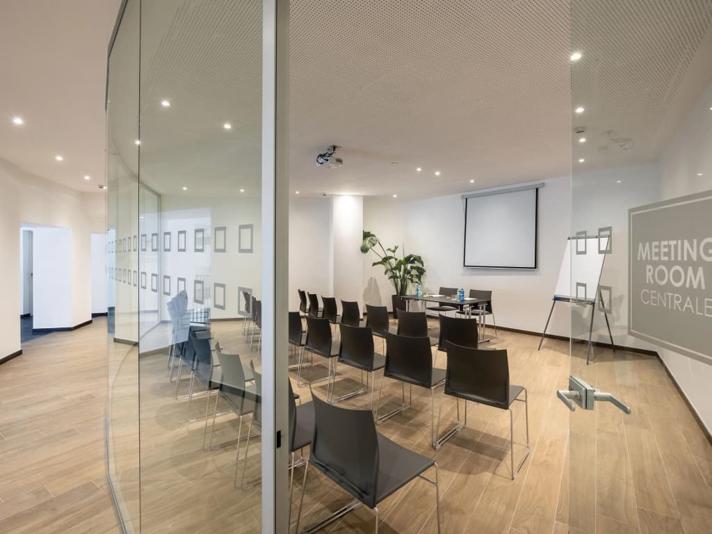 IH Hotels Milano Centrale - photo 32