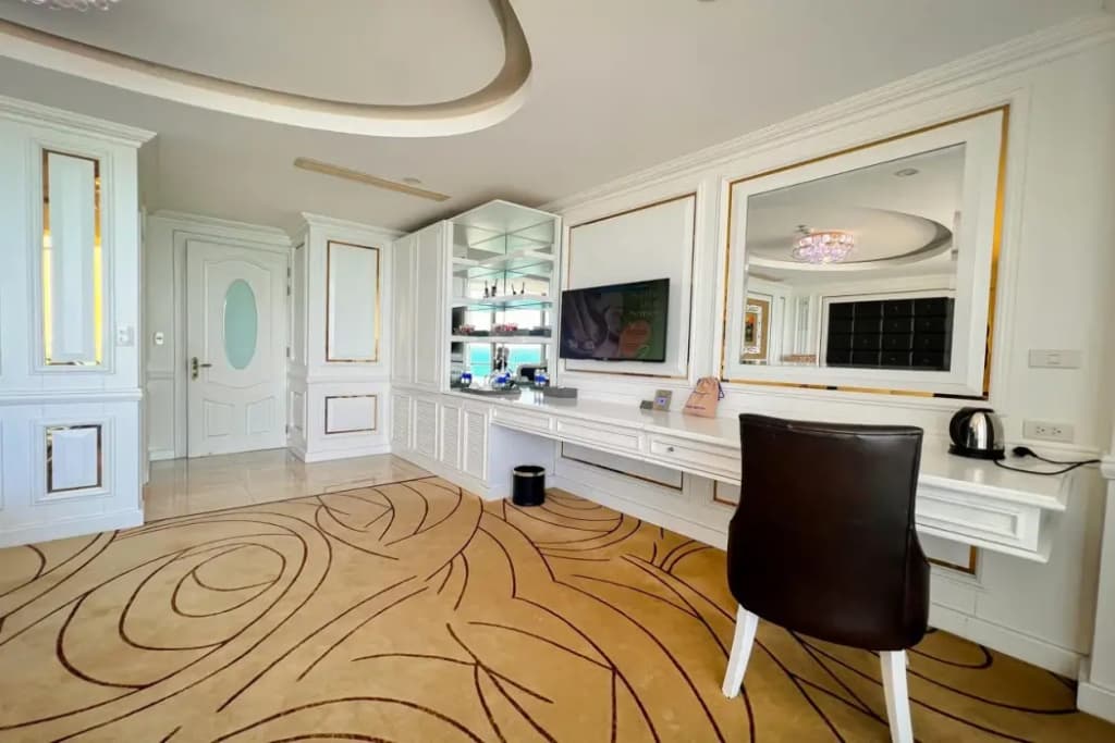 Diamond Sea Hotel - photo 17