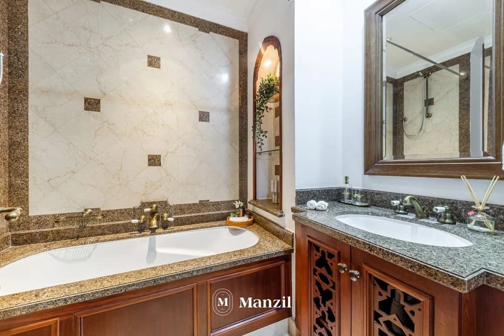 Manzil -2BR Penthouse w full Burj View in Downtown - photo 9