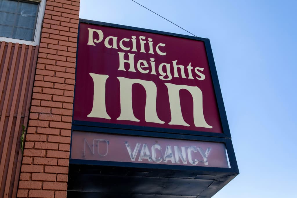Pacific Heights Inn - photo 21