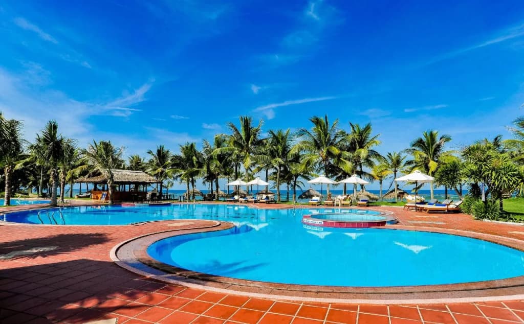 Tropical Beach Hoi An Resort - photo 10
