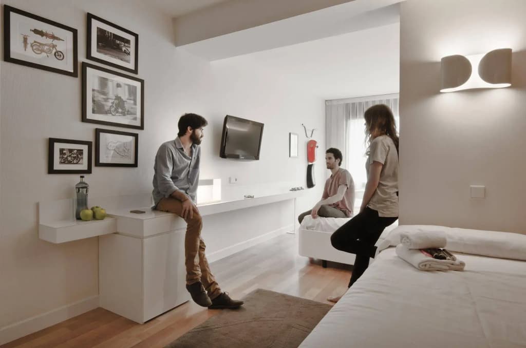 Pol & Grace Hotel - photo 19