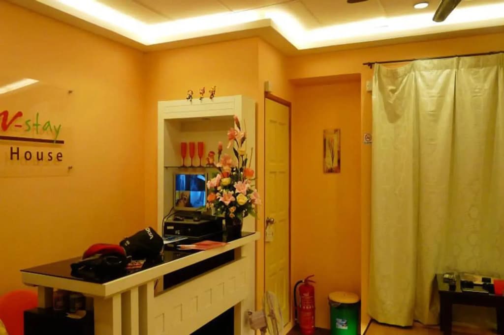 Hotel O V Stay Guesthouse - photo 11