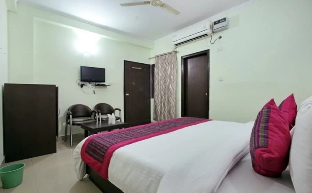 Hotel Le Princess - photo 2