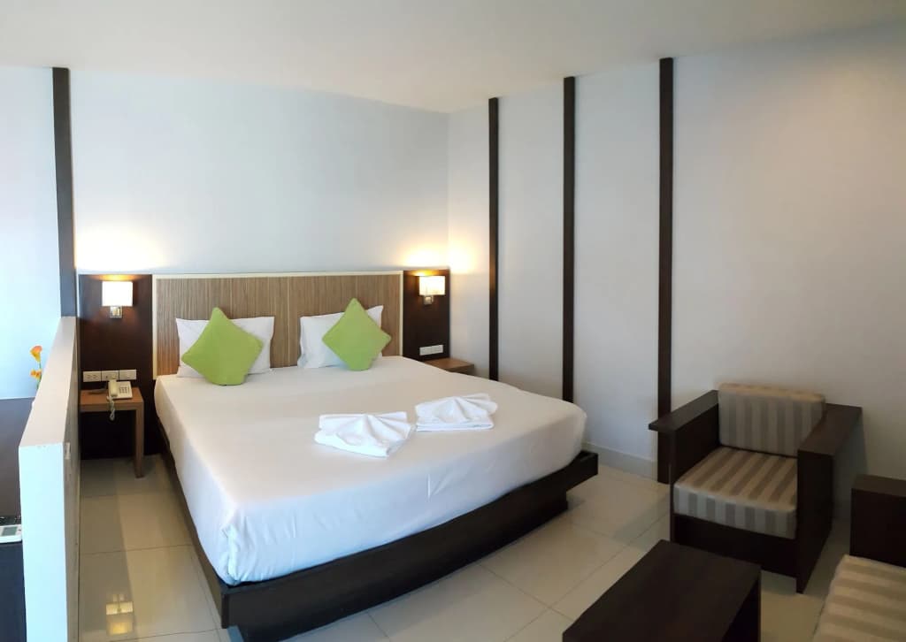 April Suites - photo 5