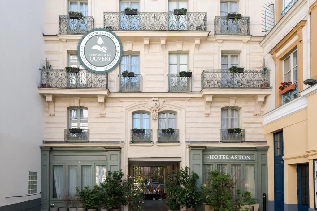 Hotel Aston - photo 1