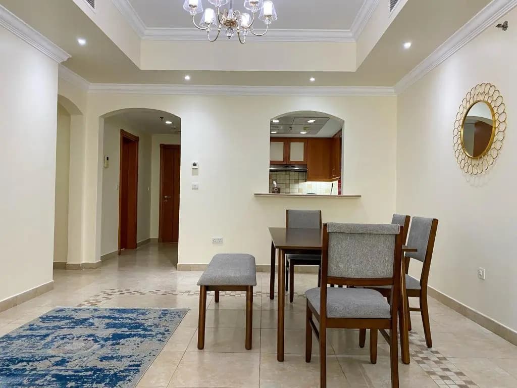 The Pearl Qatar, Luxury 2BR Apartment, Marine View, swimming pool Gym - photo 6