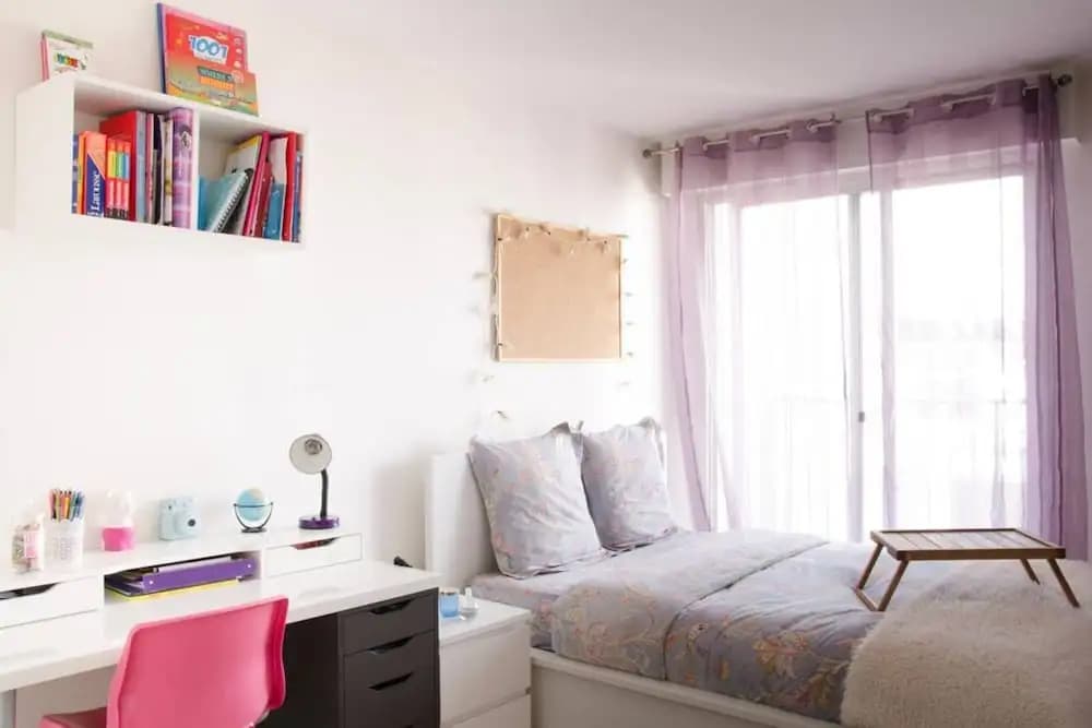 2 Bedroom Apartment With Balcony Near Eiffel Tower and Invalides - photo 4