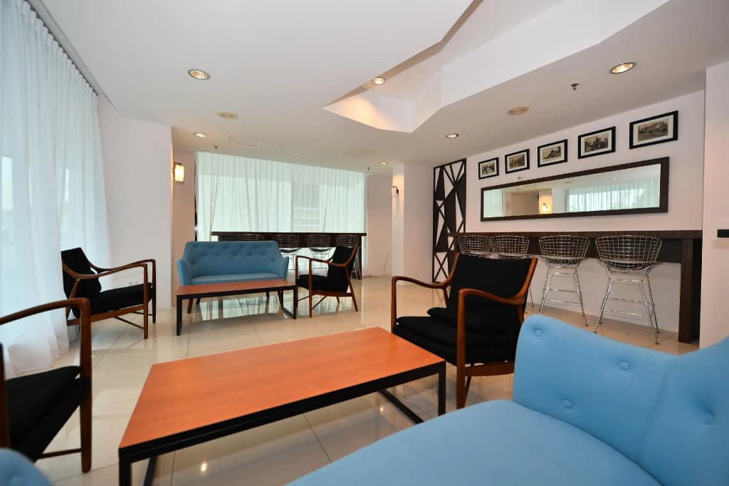 TF Riverside Hotel - photo 3