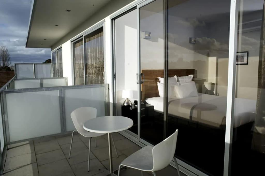 Cosmopolitan Hotel and Apartments - photo 8