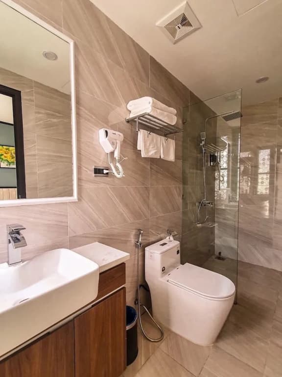 Buu Dien Halong Hotel - photo 9