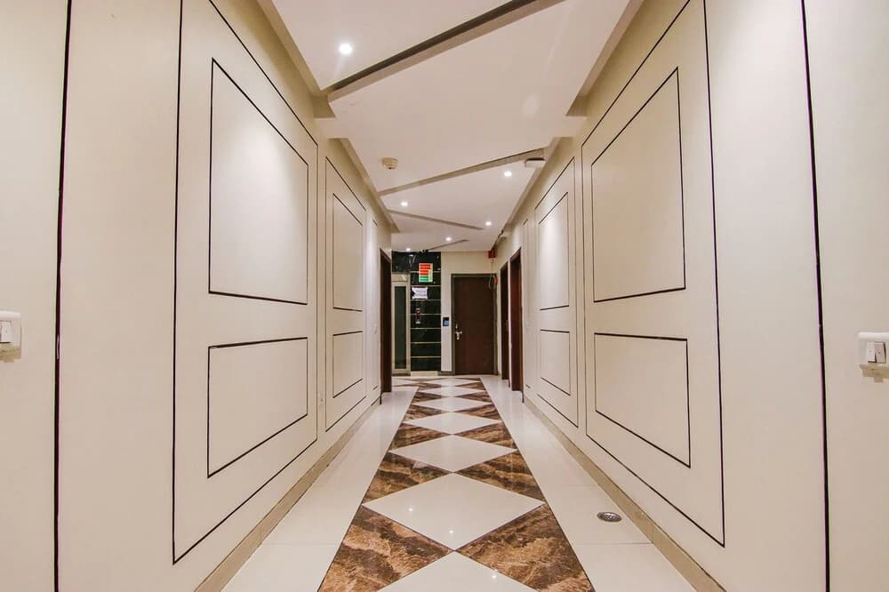Hotel Golden Glory - photo 12
