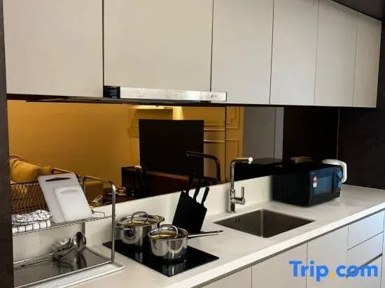 Modern Studio Escape - photo 1