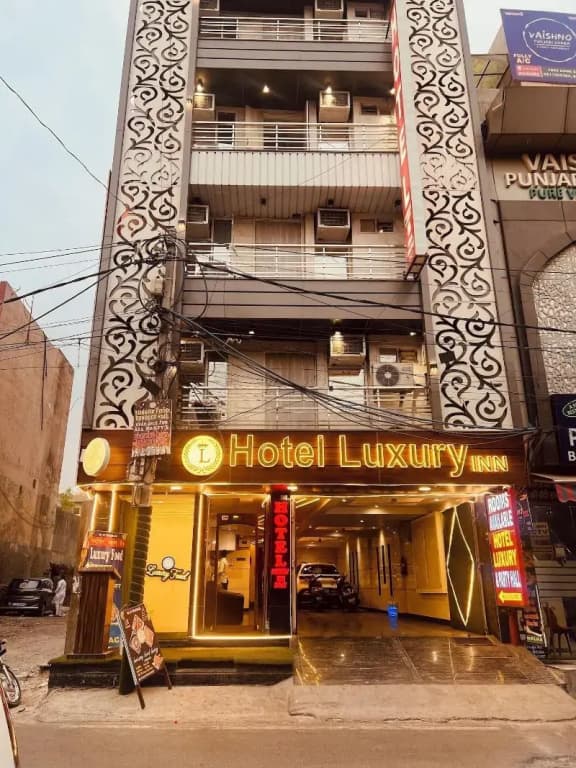 Hotel Luxury inn - photo 14