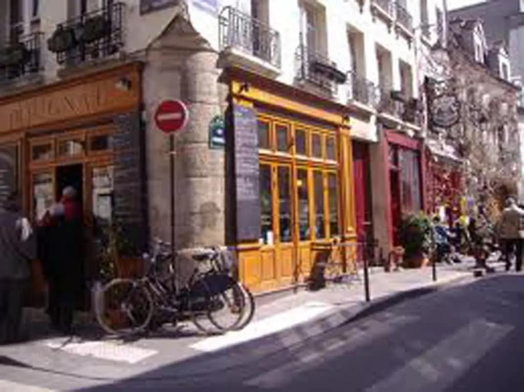Paris Interiors Rentals - Le Marais Pompidou Center - main photo
