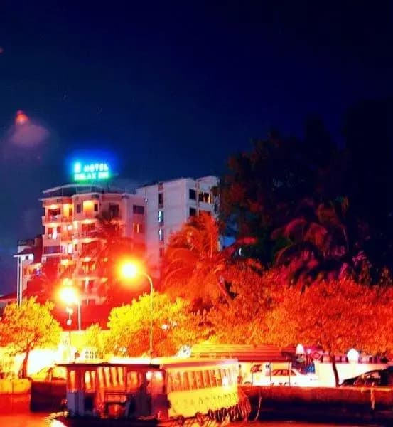 Relax Inn - photo 15