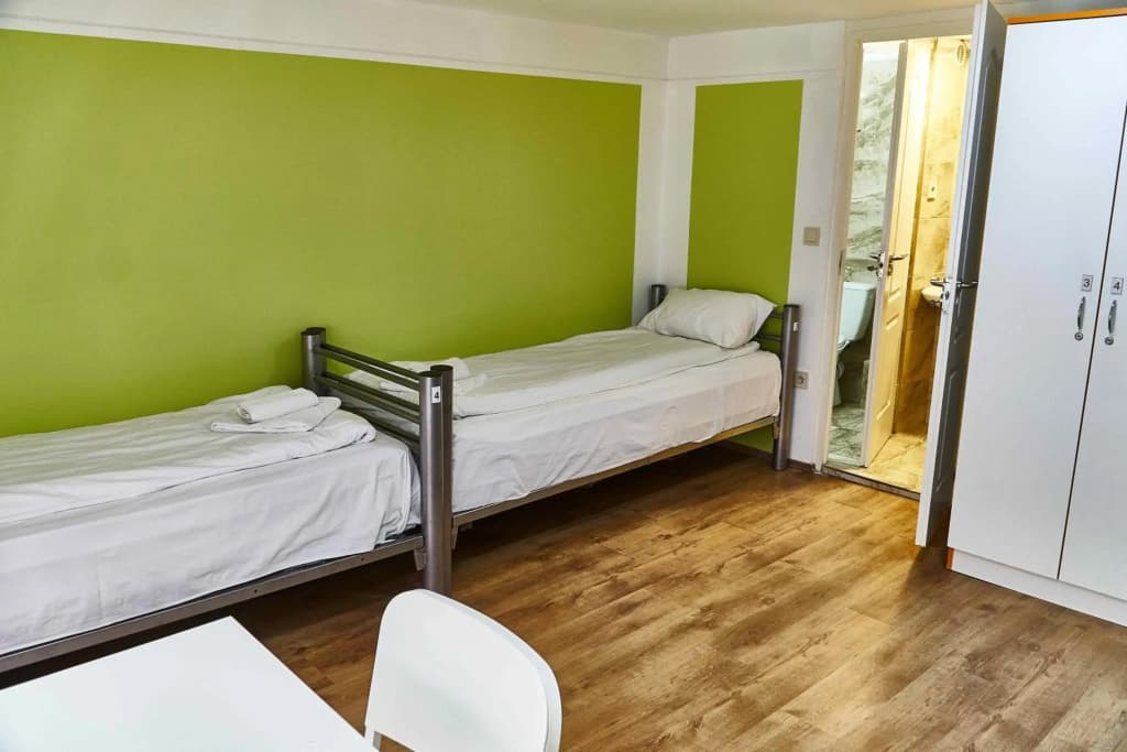 Center Hostel And Guest House - photo 5