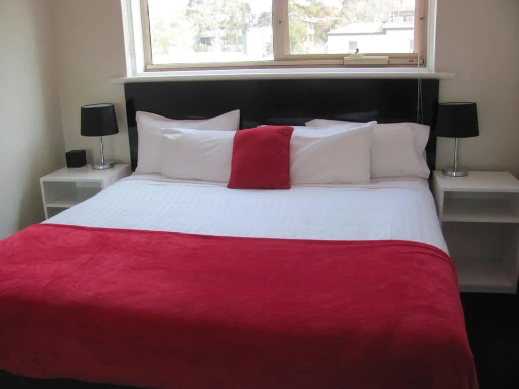 Apartments on Flemington - photo 4