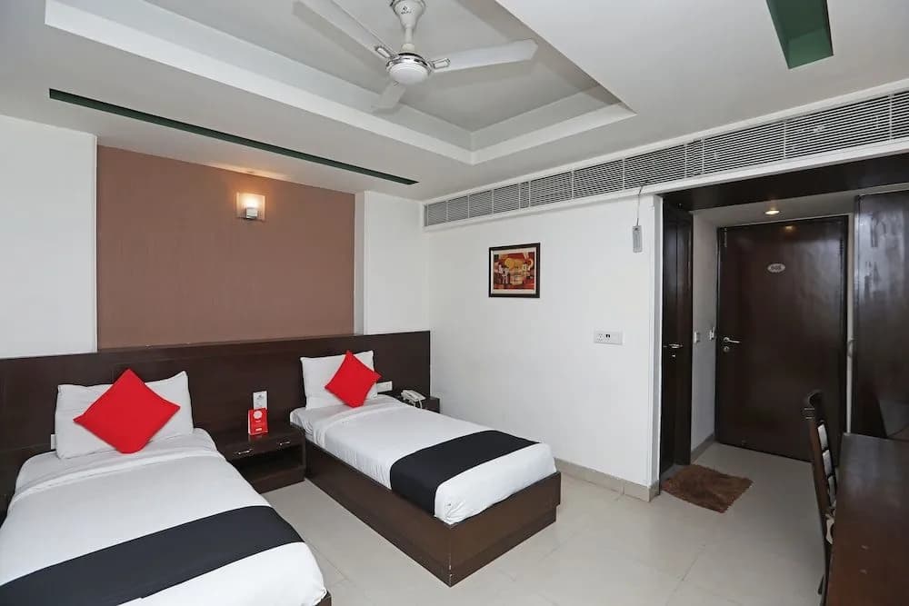 Capital O 445 Impress Hotel - photo 7