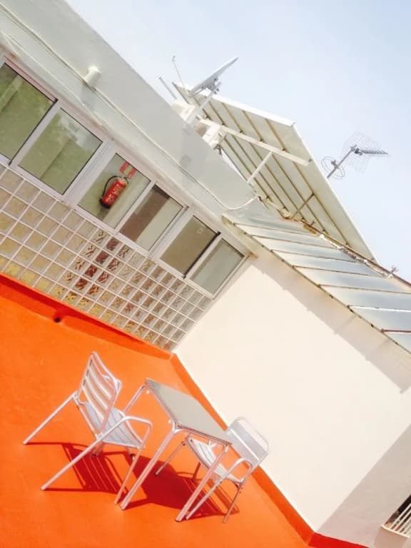 Ramblas Budget Apartments - photo 18