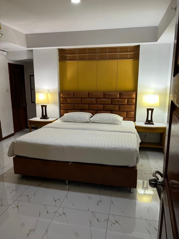 Mall Suites Hotel - photo 4