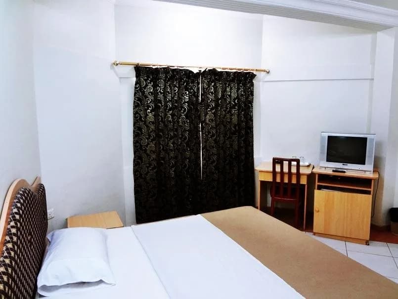 Sun City Hotel - photo 7