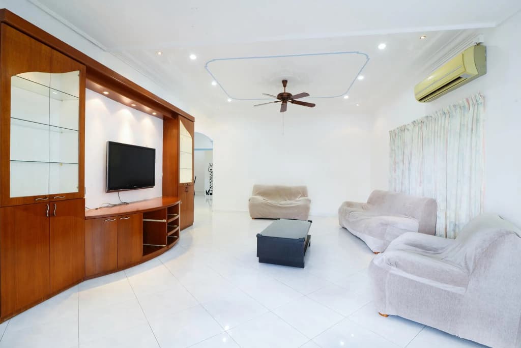 Singhome Holiday House - photo 2