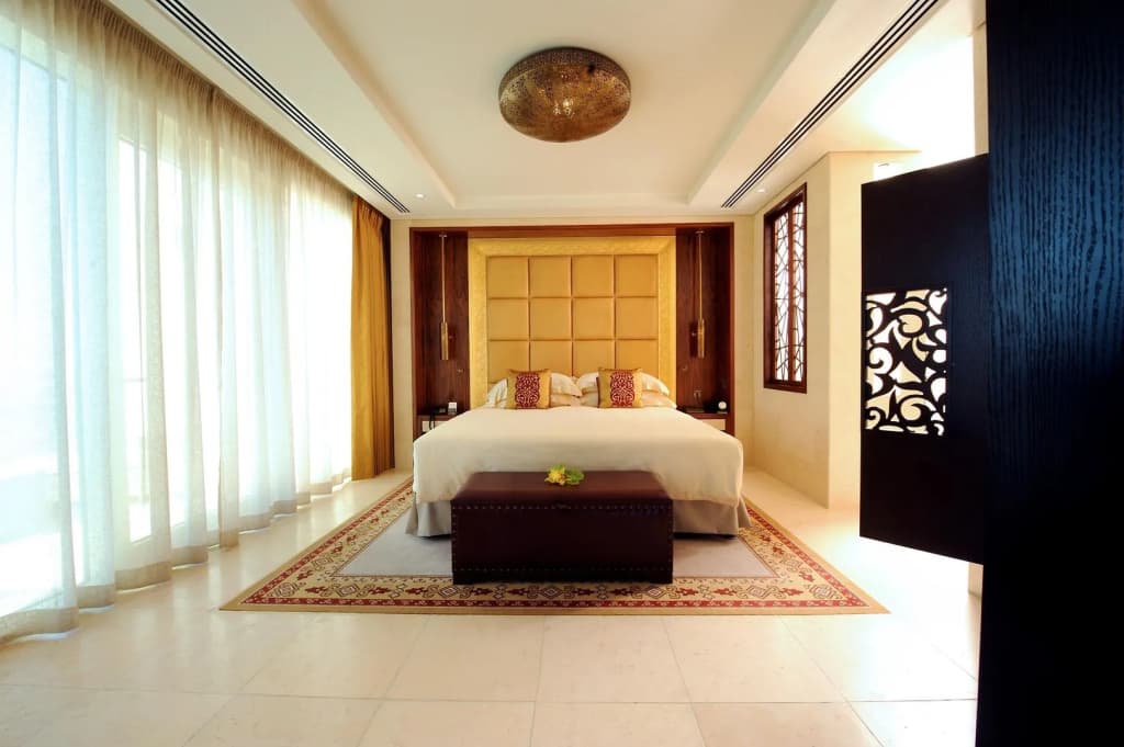 Raffles Dubai Hotel - photo 11