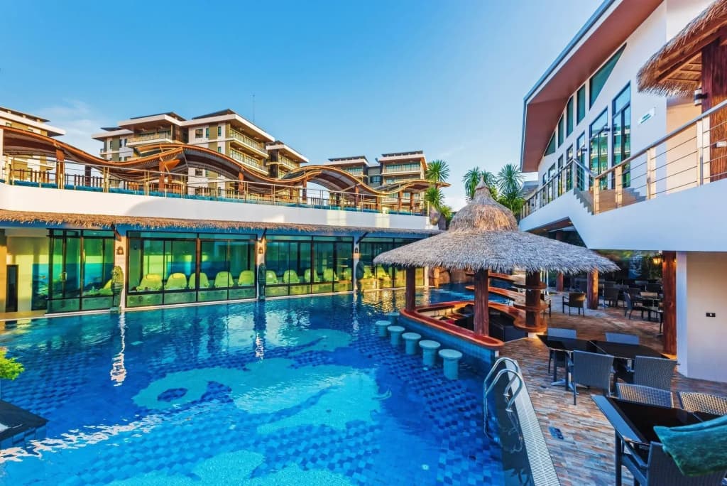 Chalong Miracle Lakeview Resort & Spa - photo 16